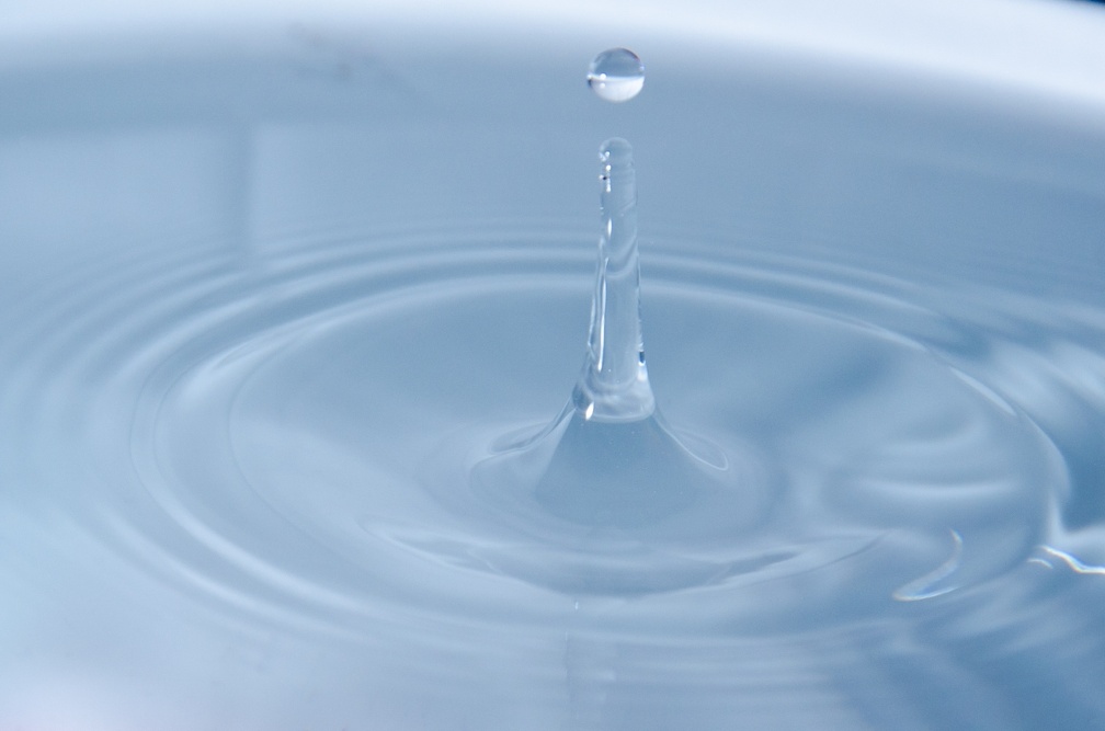 DSC 6039 (6710 visites) High speed photograpy | Water drop with trail