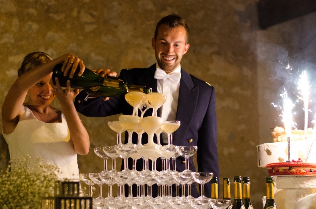 Champagne fountain (6618 visites) Wedding pictures | Champagne fountain