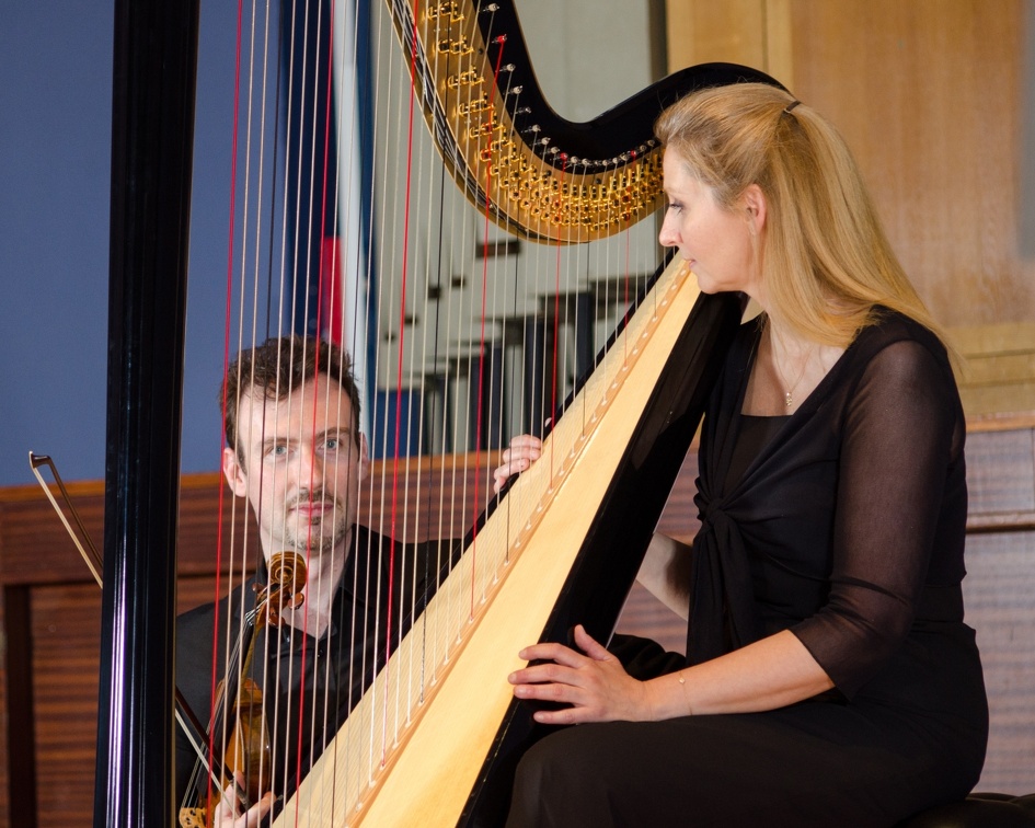 DSC 8440 (9099 visites) Duo Perpetuo | 
harpe & violon | 
Béatrice Guillermin, harpe |  
Frédéric Moreau, violon
