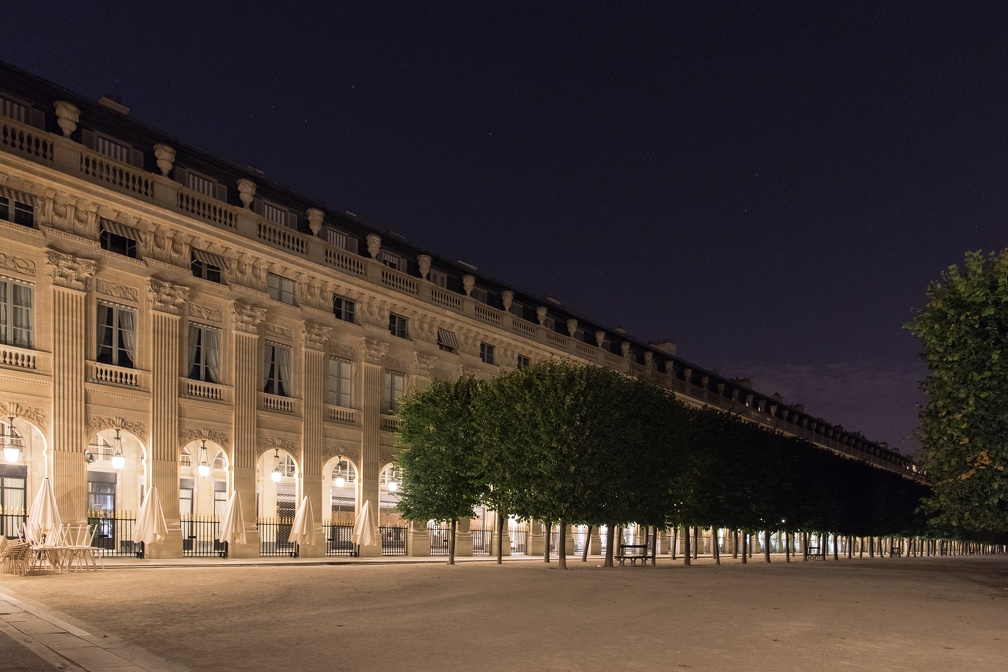 Palais Royal : east archway (4260 visites) Paris by night